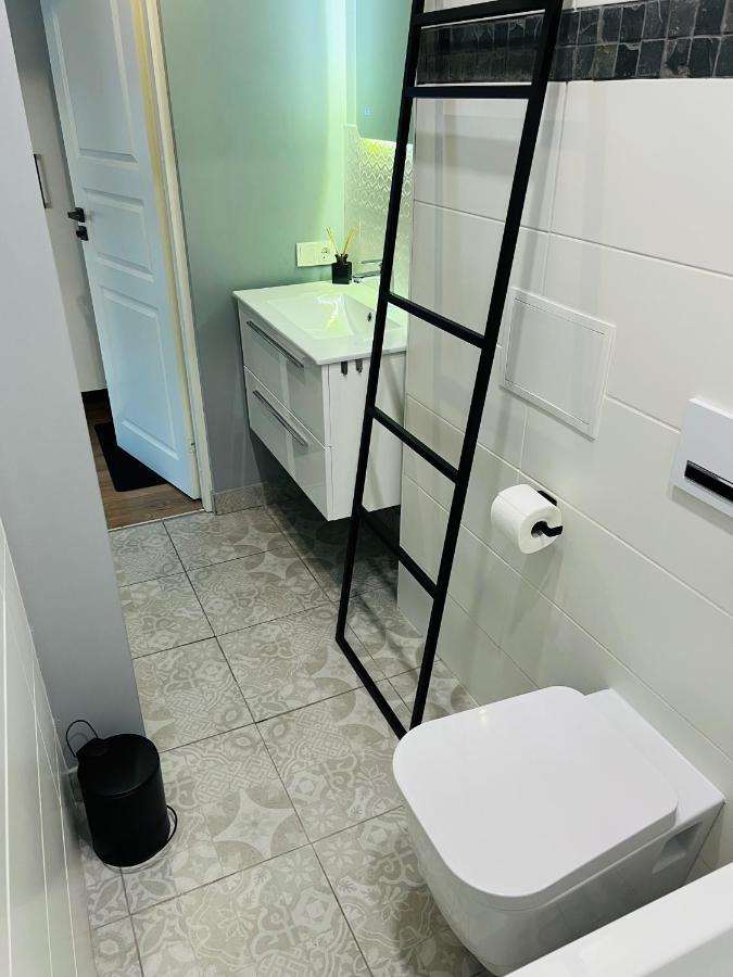 The Right Coast Apartment With Free Private Parking Riga Buitenkant foto