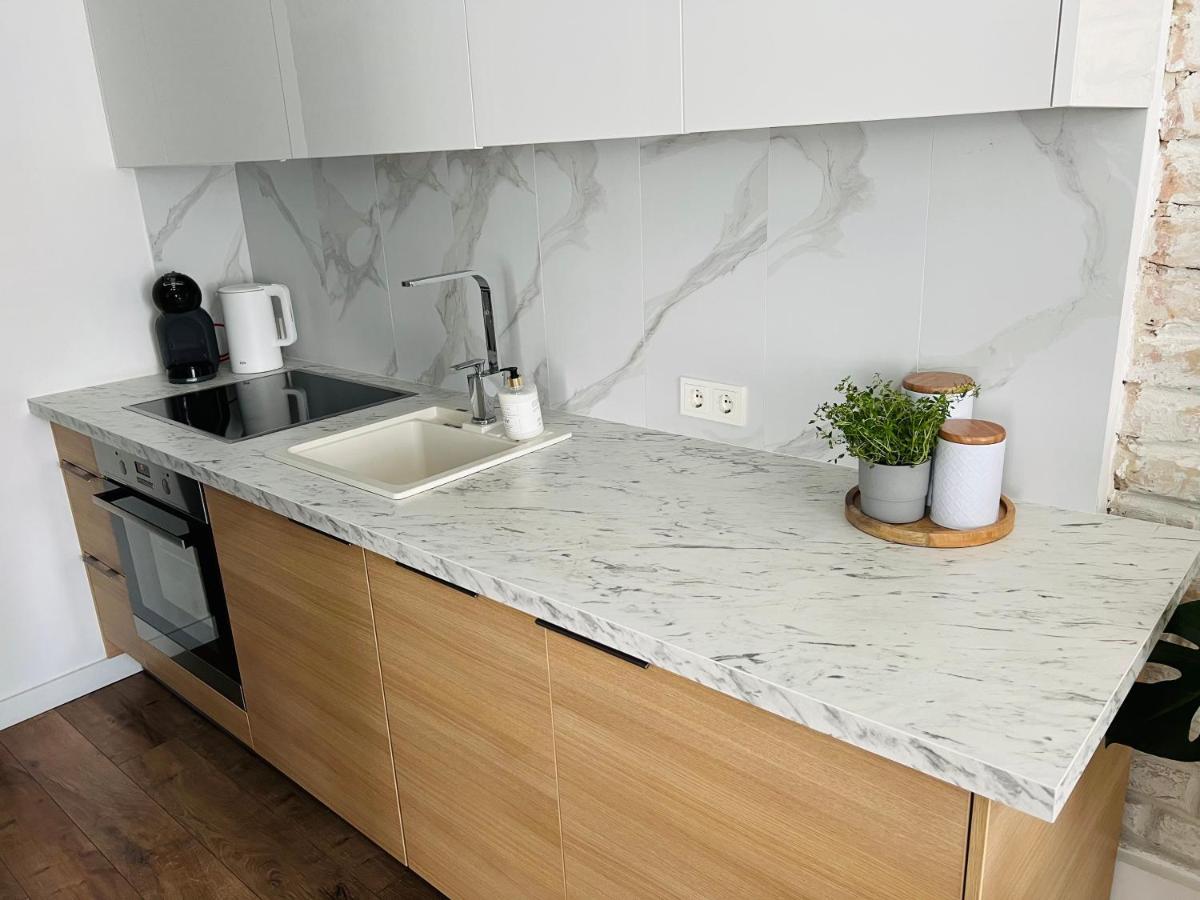 The Right Coast Apartment With Free Private Parking Riga Buitenkant foto