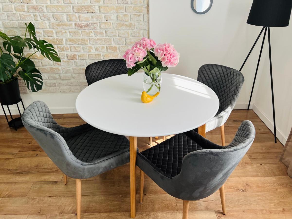 The Right Coast Apartment With Free Private Parking Riga Buitenkant foto